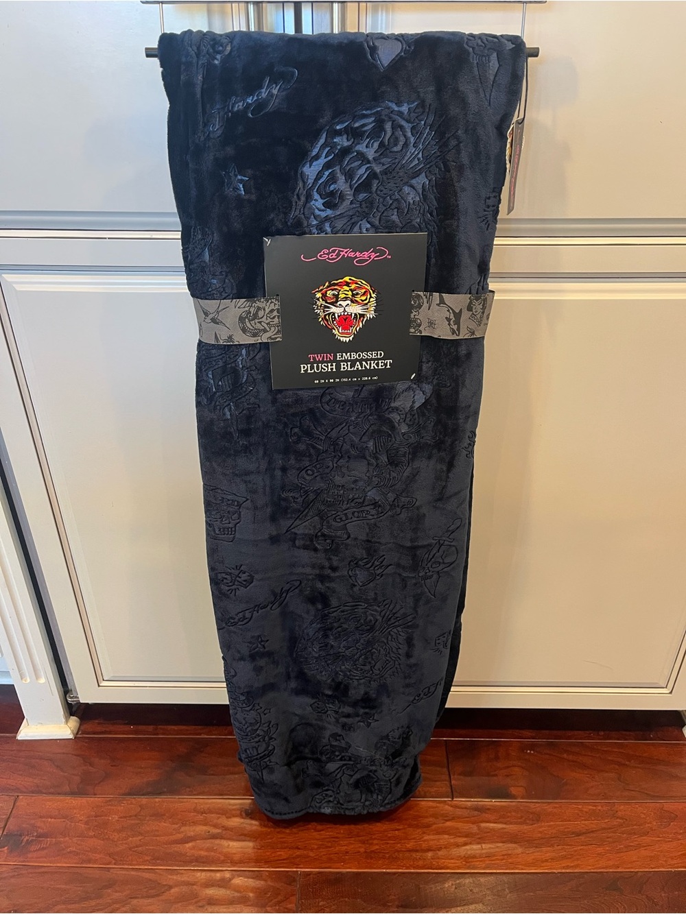 Ed Hardy Twin Embossed Plush Blanket - Navy